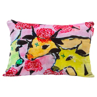 Pre-owned Coralla Maiuri Three Cows Cushion In Sand