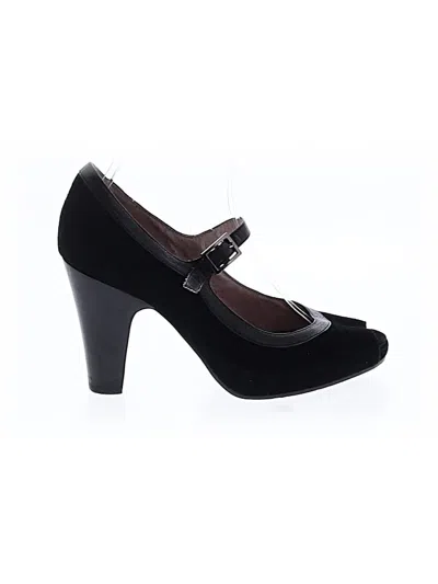 Pre-owned Cordani Heels In Black