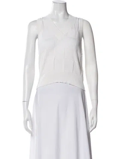 Pre-owned Cordera Patterned V-neck Sweater In White