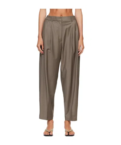 Cordera Virgin Wool Masculine Barrel Trousers In Gray