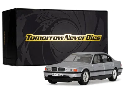 Corgi Bmw 750il Silver Metallic James Bond 007 "tomorrow Never Dies" (1997) Movie Diecast Model Car By Cor In Gray