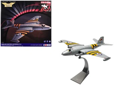 Corgi English Electric Canberra B.6 Aircraft "wt370 Wg. Cdr. Paul Mallorie No.139 Squadron Operation Muske