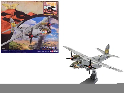 Corgi Martin B-26c-45-mo Marauder Aircraft "42-107752 Miss Arkansas 444th Bs 320th Bg 12th Air Force" (194