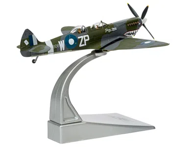 Corgi Supermarine Spitfire T.9 Te308 Fighter Aircraft "grey Nurse" "biggin Hill Heritage Hangar" "the Avia In Green
