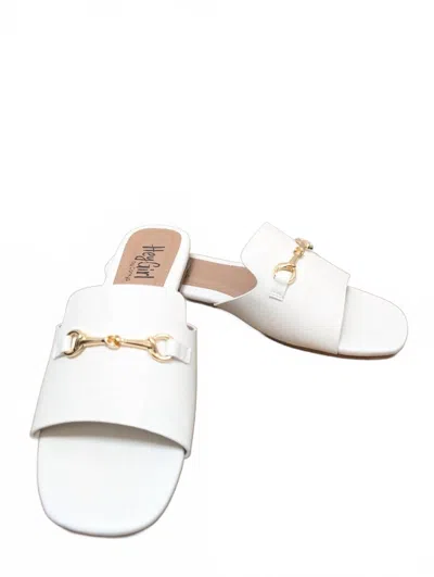 Corkys Footwear Women Bit Of Breeze Sandal In Ivory In White