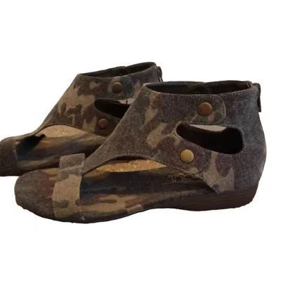 Corkys Footwear Women's Ohana Sandals In Camo In Multi