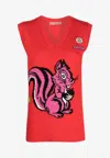 Cormio Graphic Patch Ribbed V-neck Vest In Red