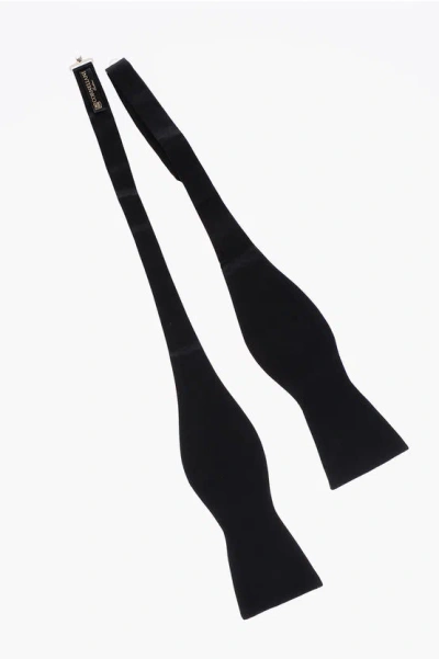 Corneliani Silk Self Bow Tie In Black