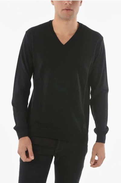 Corneliani V Neck Virgin Wool Sweater In Black