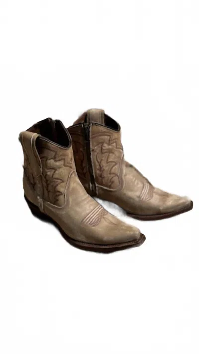 Corral Women's G L6098 Embroidery Bootie In Sand In Green