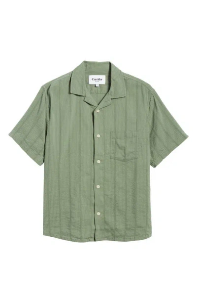 CORRIDOR STRIPED SEERSUCKER SHORT SLEEVE BUTTON-UP CAMP SHIRT