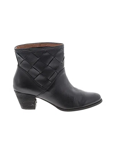 Pre-owned Corso Como Ankle Boots In Black
