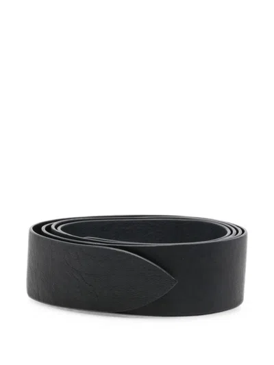 Cortana Grained Leather Pointed-tip Belt In Black
