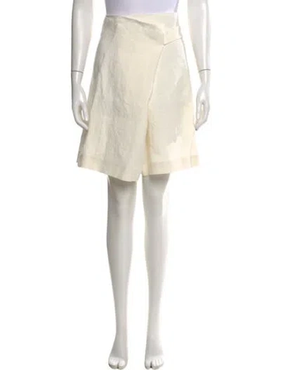 Pre-owned Cortana Linen Knee-length Shorts In Neutral