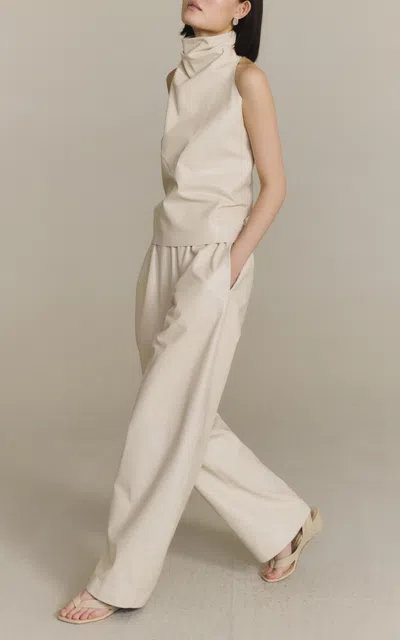 Cortana Moda Operandi In White