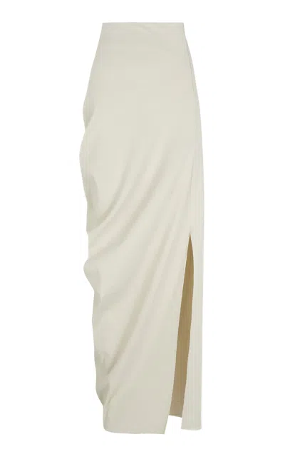 Cortana Moda Operandi In White