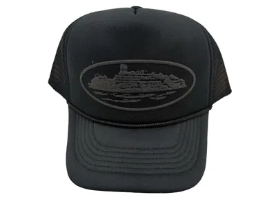 Pre-owned Corteiz Alcatraz Premium Puff Print Trucker Hat In Black