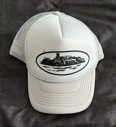 Pre-owned Corteiz Alcatraz Silva Trucker Hat In Silver