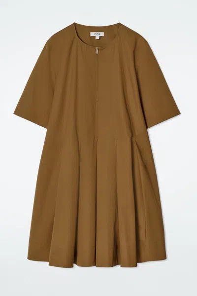 Cos Abito Midi In Cotone Con Pieghe E Cerniera In Beige