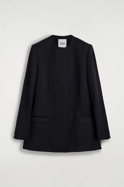 Cos Blazer Strutturato In Raso Senza Colletto In Black