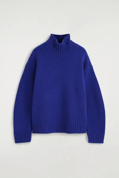 Cos Chunky Cashmere Mock-neck Sweater In Blue