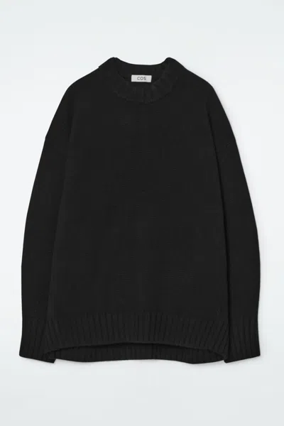 Cos Chunky Pure Cashmere Crew-neck Jumper In Black