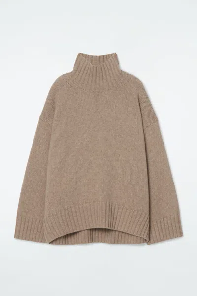 Cos Chunky Pure Cashmere Turtleneck Jumper In Beige