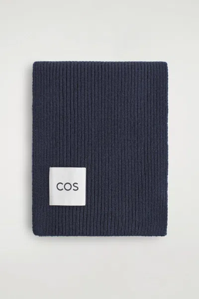 Cos Chunky Ribbed Wool Scarf In Navy