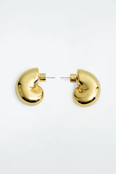 Cos Chunky Seashell-shaped Earrings In Gold