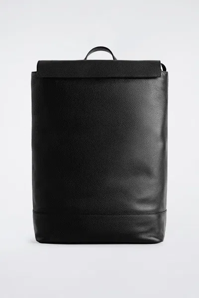Cos Classic Backpack - Leather In Black