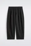Cos Pantaloni Cropped In Cotone Con Taglio Barrel In Black