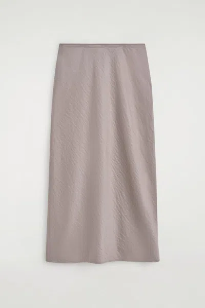 Cos Crinkled-satin Midi Skirt In Gray
