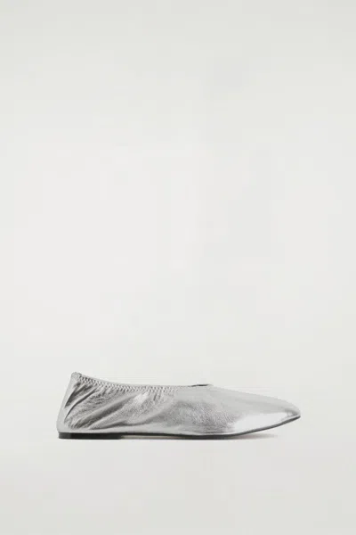 Cos Minimal Leather Ballet Flats In Silver