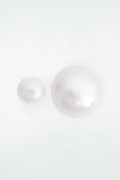 Cos Mismatched Freshwater Pearl Stud Earrings In Gold