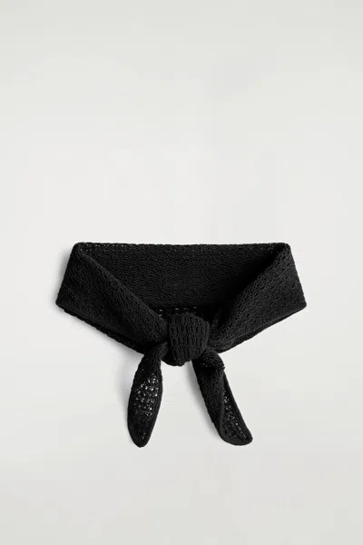 Cos Open-knit Triangle Scarf In Black