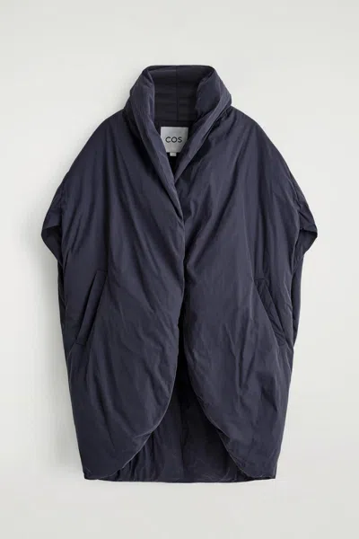 Cos Piumino Oversize Dalla Linea Scultorea In Blue