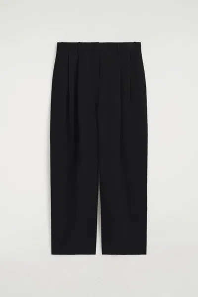 Cos Pantalon Décontracté Large Et Fluide In Noir