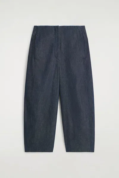 Cos Pantaloni Cropped Barrel In Denim Grezzo In Blue