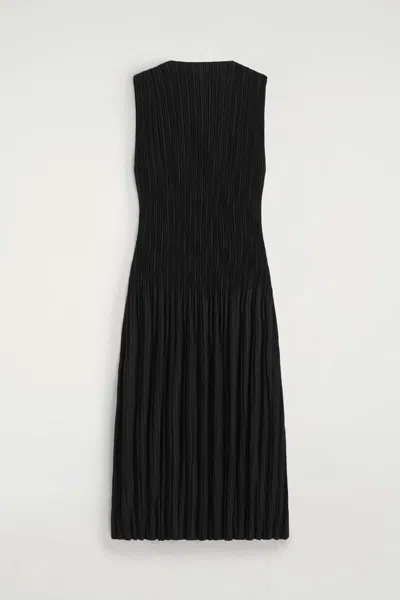 Cos Pleated Jacquard Sleeveless Maxi Dress In Noir