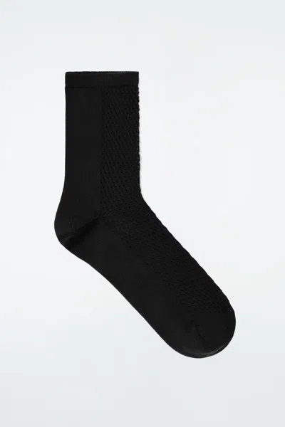 Cos Chaussettes En Maille Pointelle In Noir