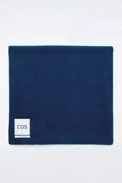 Cos Pure Cashmere Scarf In Blue