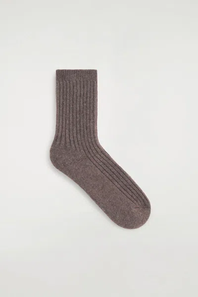 Cos Ribbed Cashmere Socks In Brown