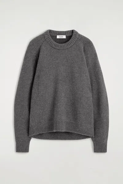 Cos Rounded Cashmere Crew-neck Jumper In Grey