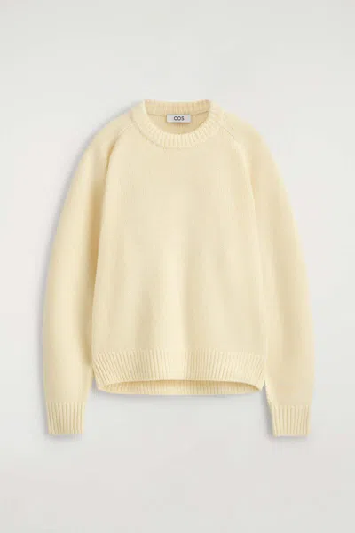 Cos Rounded Pure Cashmere Crew-neck Sweater In White