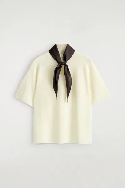 Cos T-shirt In Lana Merino Con Dettaglio Sciarpa In White