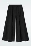 Cos Seersucker Culottes In Noir