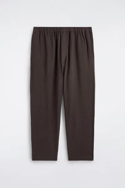 Cos Pantaloni Affusolati In Seersucker Taglio Regolare In Brown