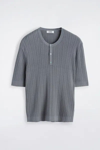 Cos T-shirt Henley En Soie Et Coton In Gris In Gray