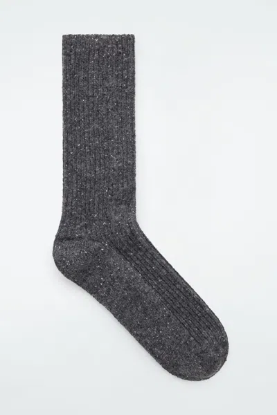 Cos Speckled Ribbed-knit Socks In Grey