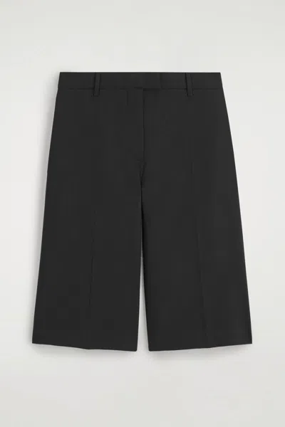 Cos Tailored Bermuda Shorts In Noir